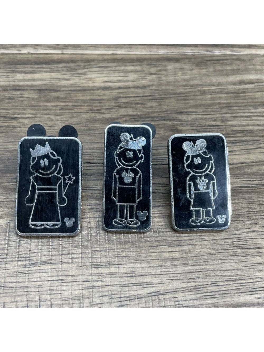 Disney Hidden Mickey 2008 Family Lot of 3 Mom Daughter Princess Pin KG JD